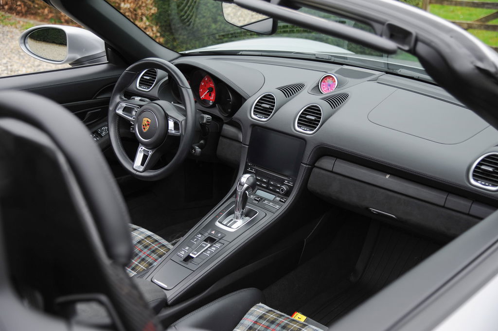 Porsche 718 Spyder