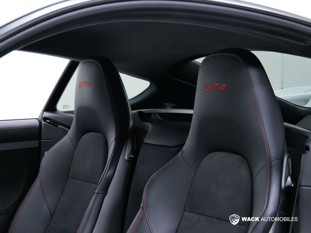 Porsche 981 Cayman GT4