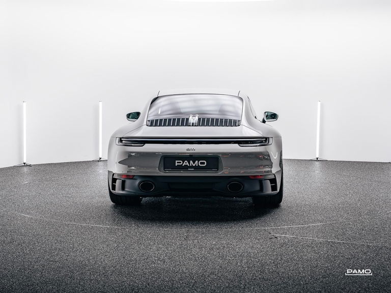 Porsche 992 Carrera GTS