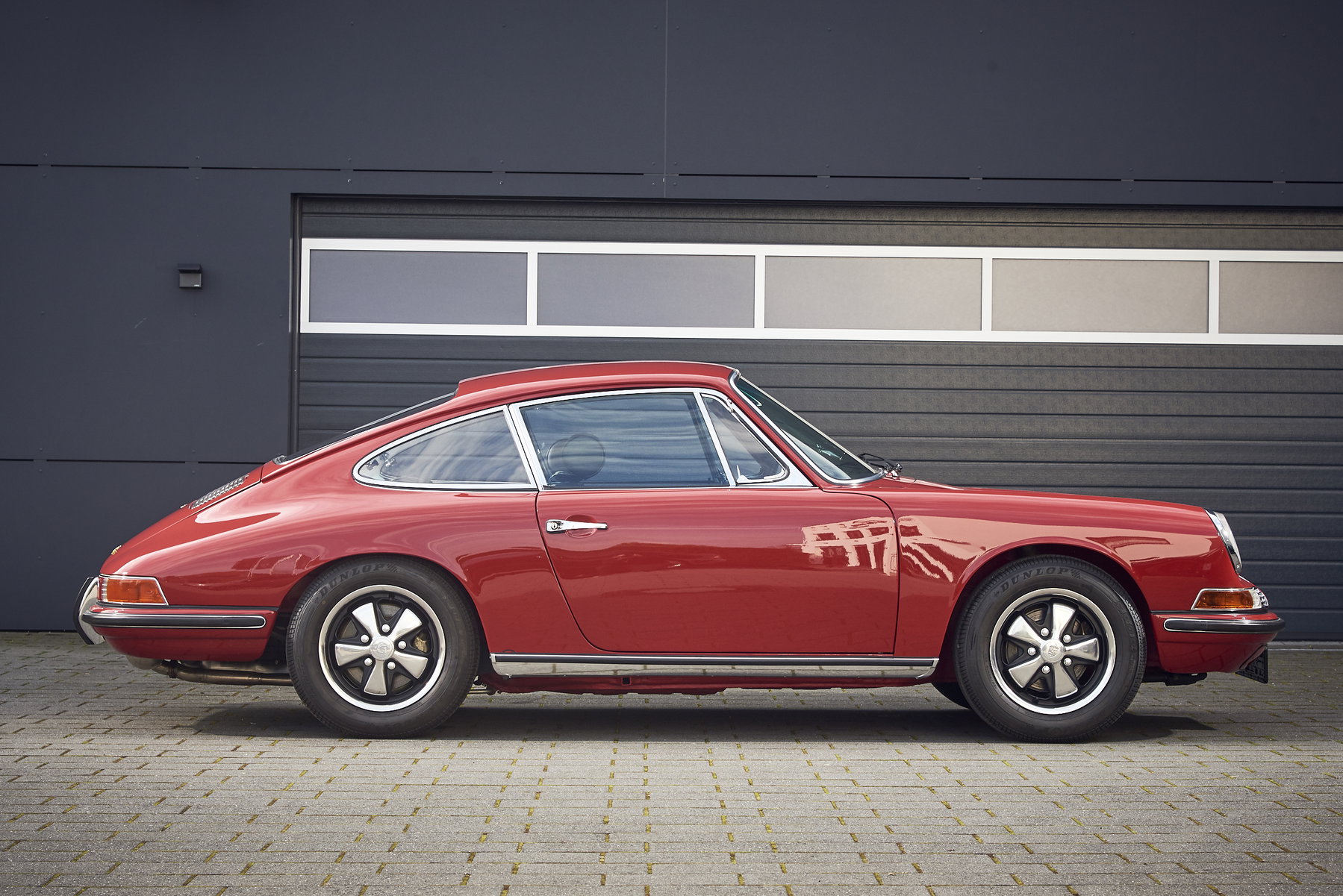 Porsche 911 S (F-Modell) 1967 - elferspot.com - Marketplace for