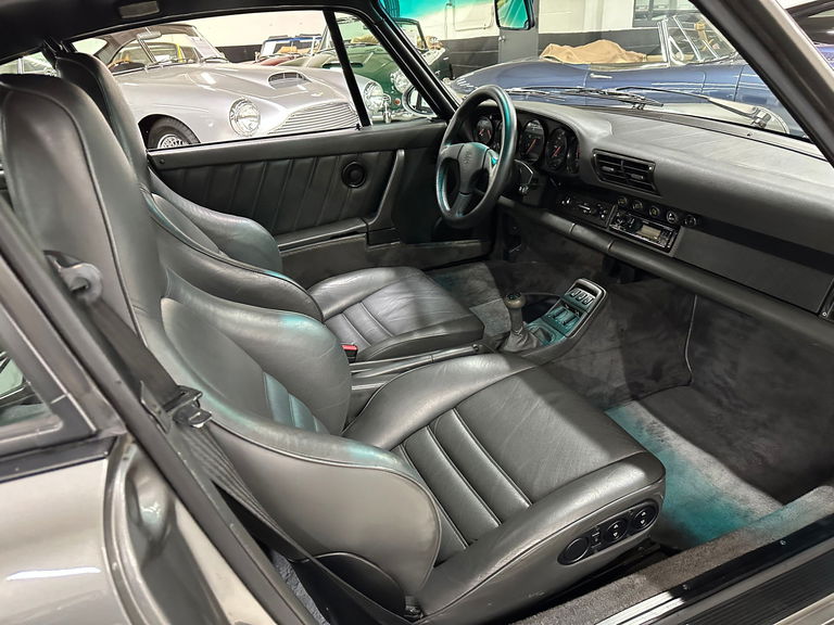 Porsche 964 Carrera 4