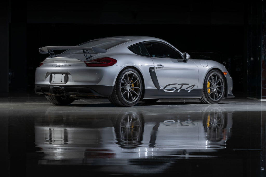 Porsche 981 Cayman GT4
