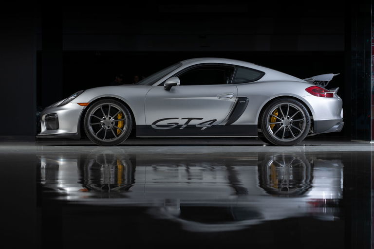Porsche 981 Cayman GT4