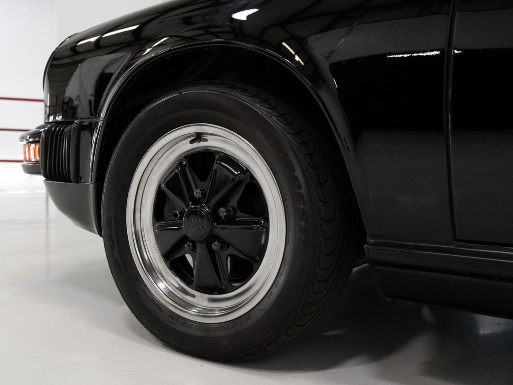 Porsche 911 Carrera 3.2 (US)
