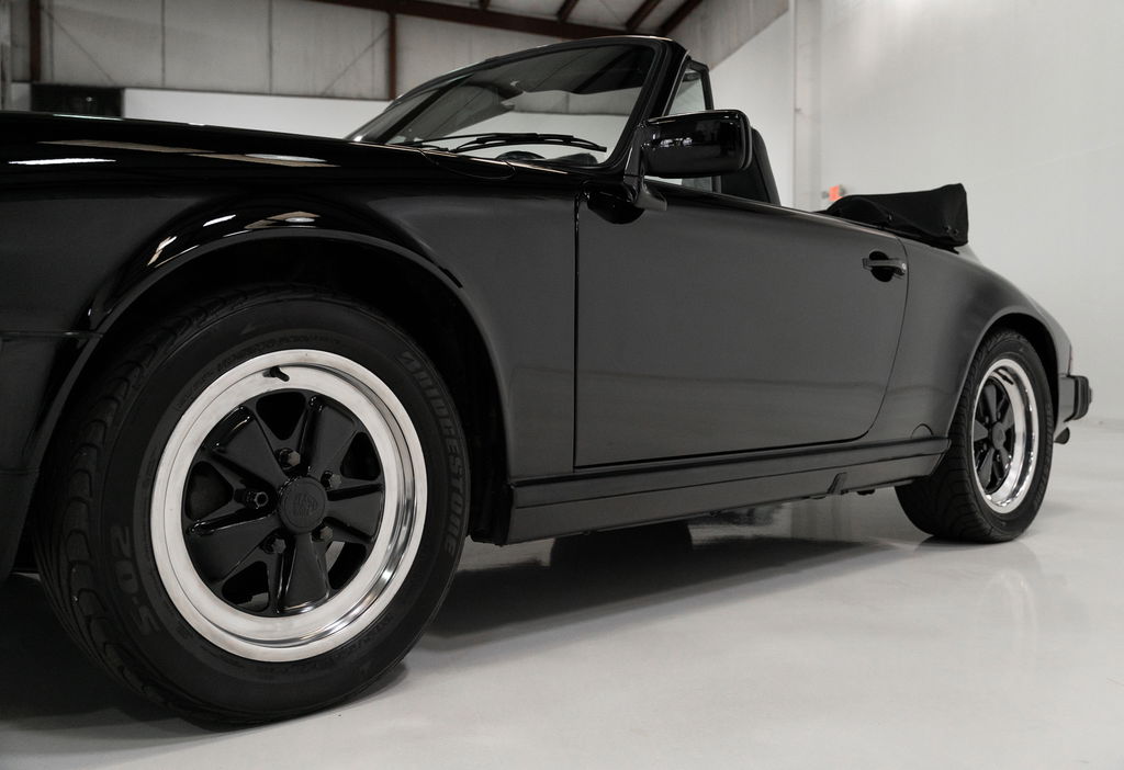Porsche 911 Carrera 3.2 (US)