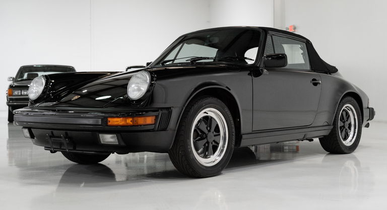 Porsche 911 Carrera 3.2 (US)