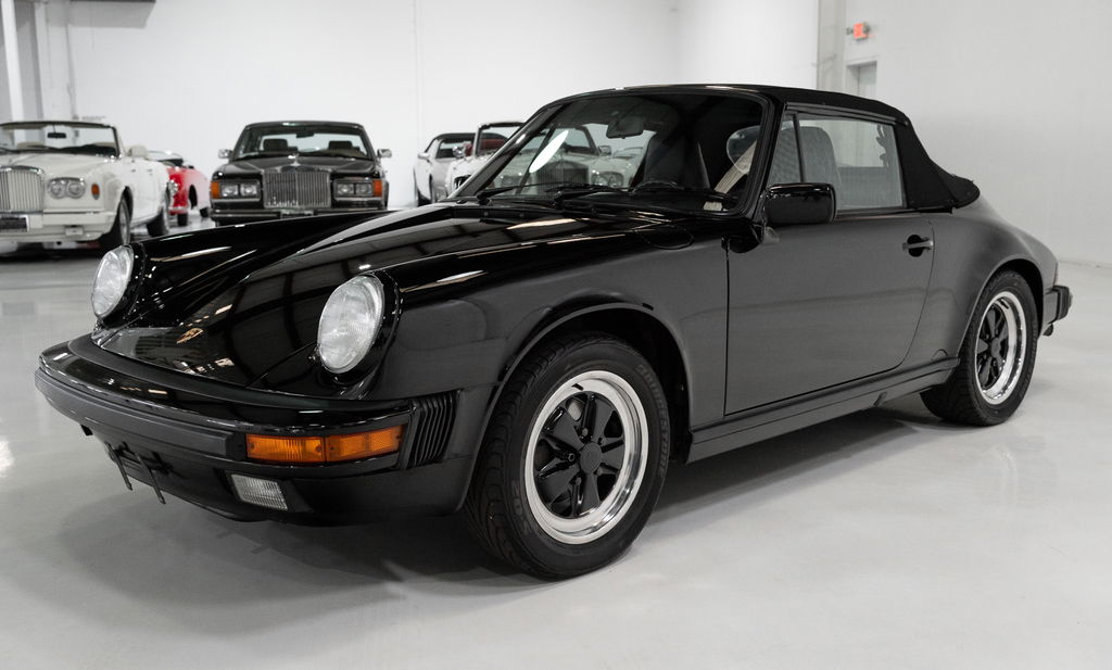 Porsche 911 Carrera 3.2 (US)