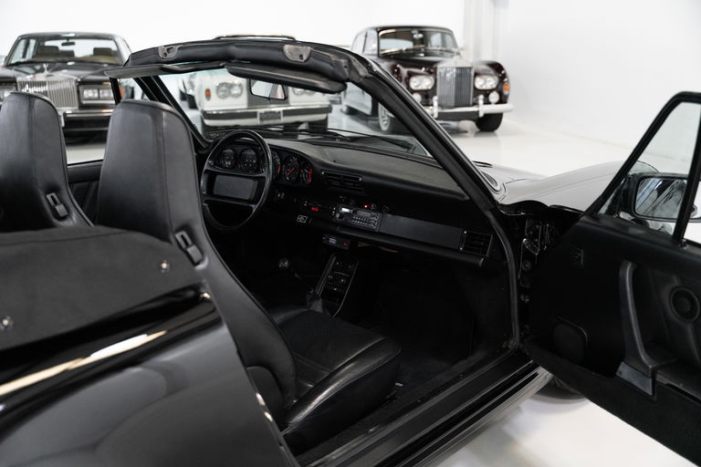 Porsche 911 Carrera 3.2 (US)