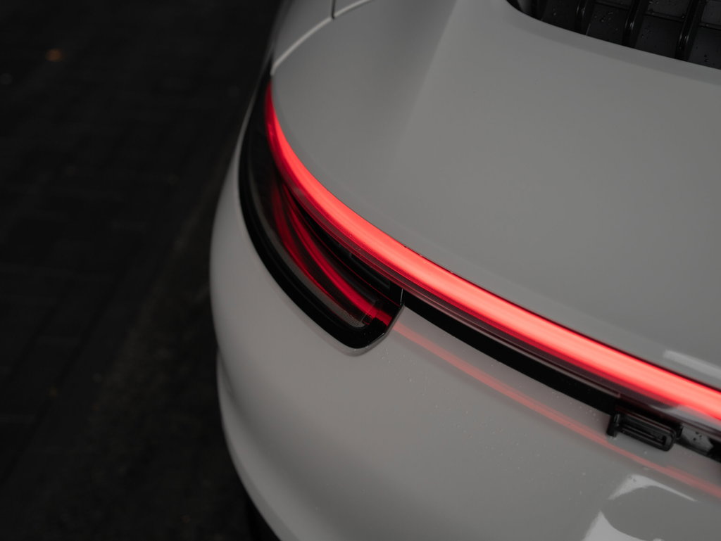 Porsche 992 Carrera GTS