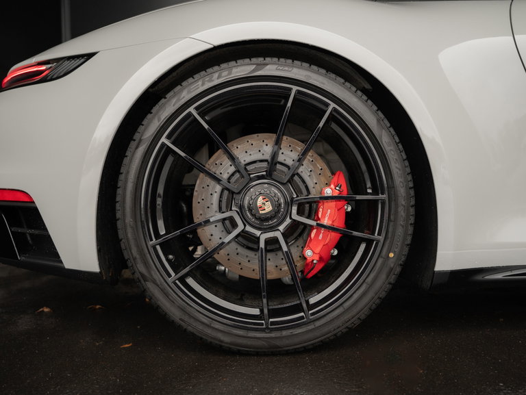 Porsche 992 Carrera GTS