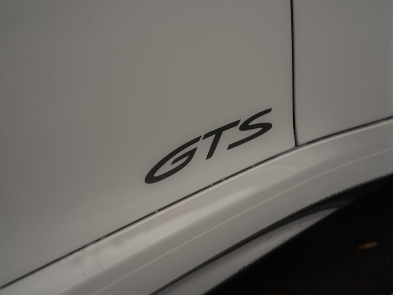 Porsche 992 Carrera GTS