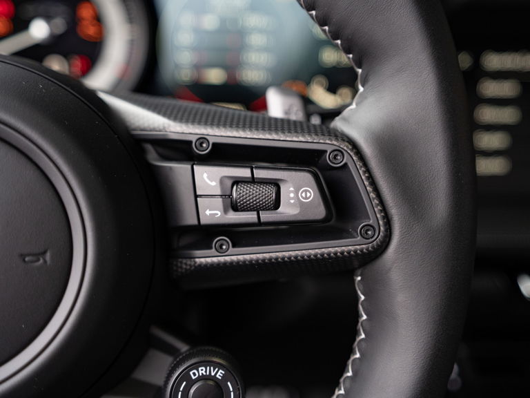 Porsche 992 Carrera GTS