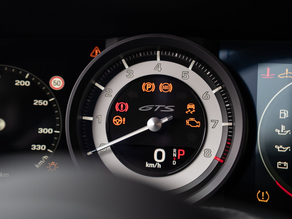 Porsche 992 Carrera GTS