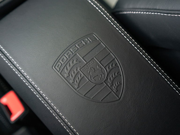 Porsche 992 Carrera GTS