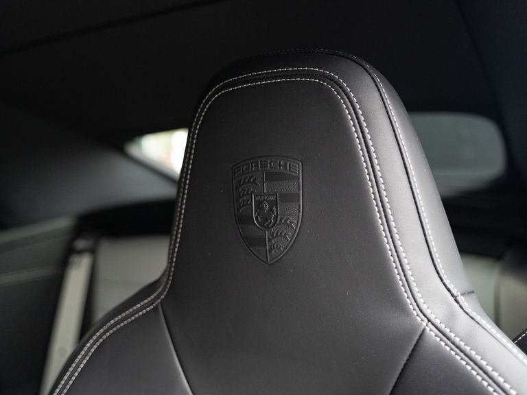 Porsche 992 Carrera GTS