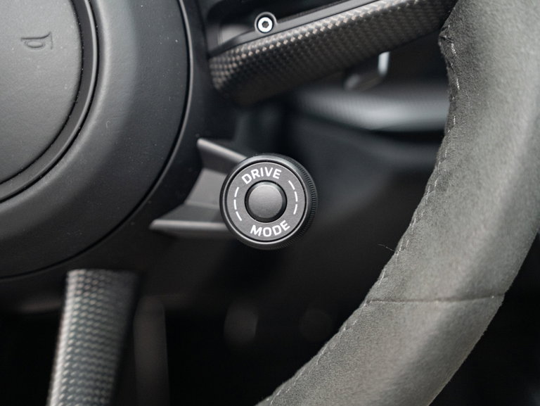 Porsche 992 Carrera 4 GTS