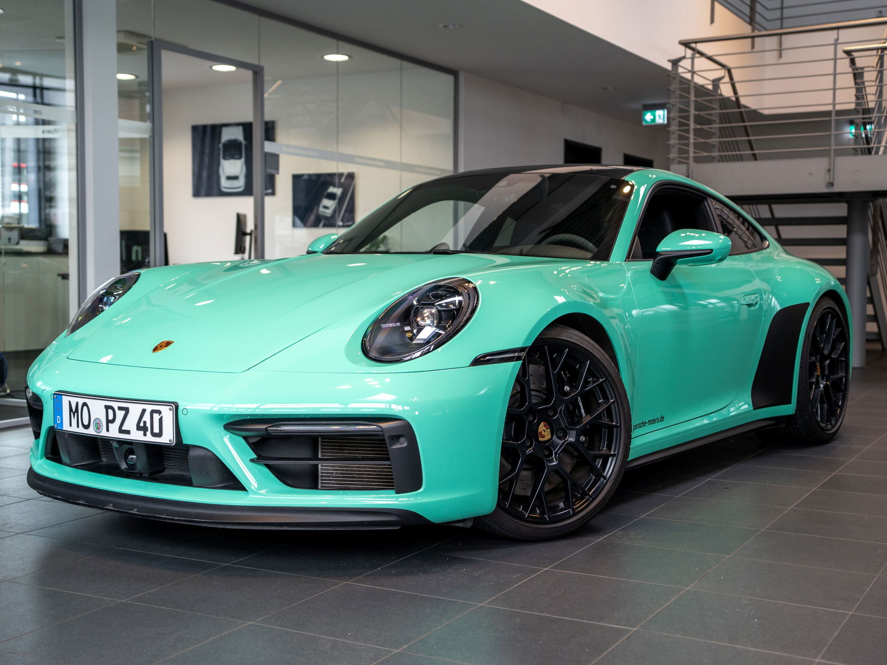 最大10%OFFクーポン 992 Porsche Carrera Marketplace - elferspot.com - 2023 GTS 4 ヘアゴム