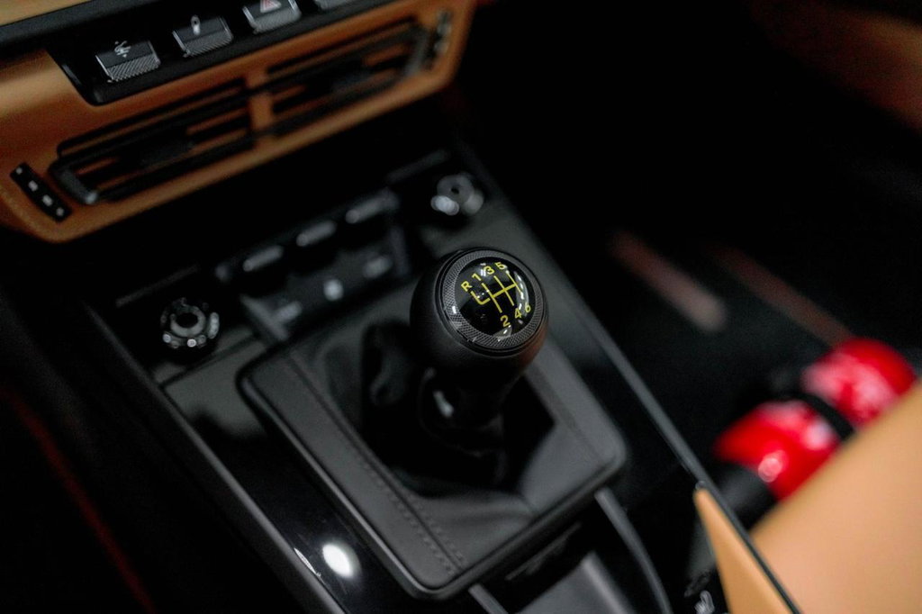 Porsche 992 GT3 Touring