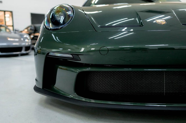 Porsche 992 GT3 Touring