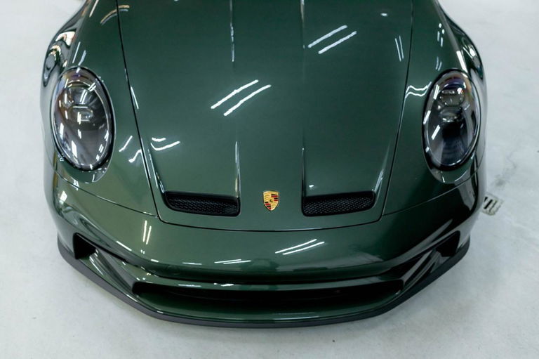 Porsche 992 GT3 Touring