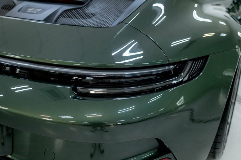 Porsche 992 GT3 Touring