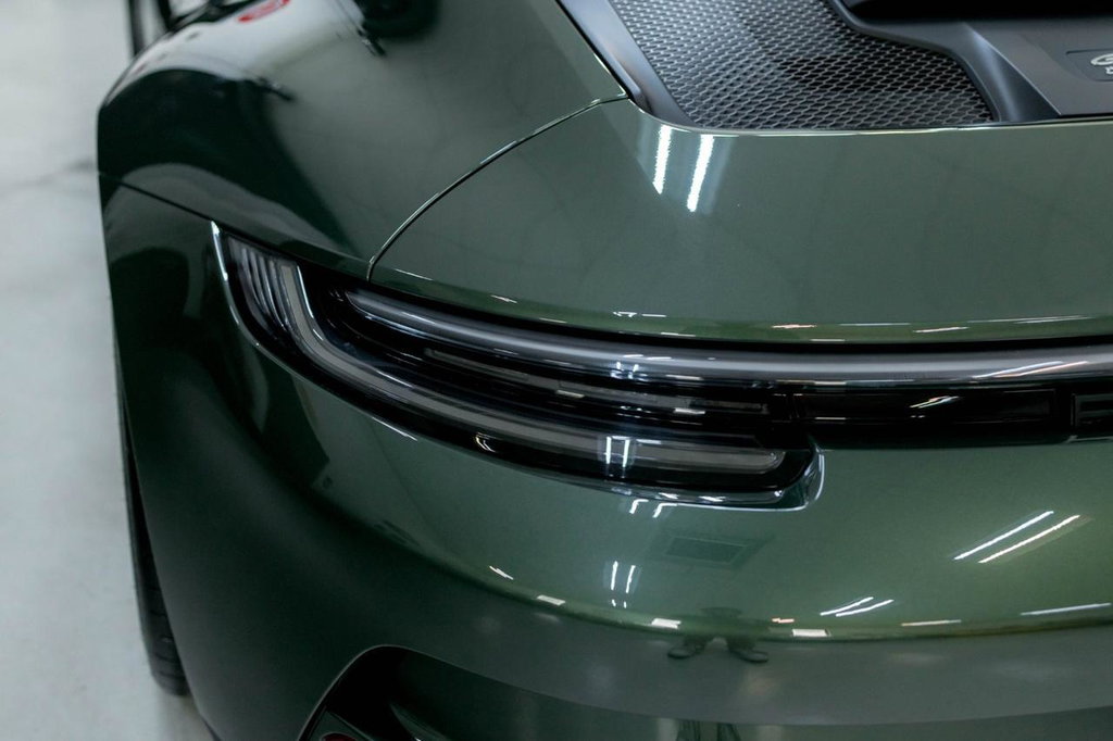 Porsche 992 GT3 Touring