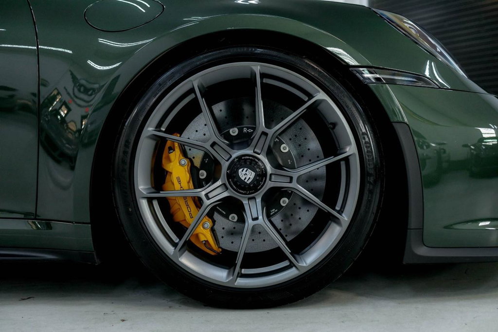 Porsche 992 GT3 Touring