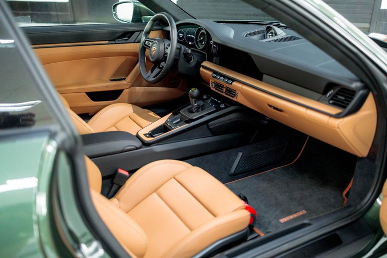 Porsche 992 GT3 Touring