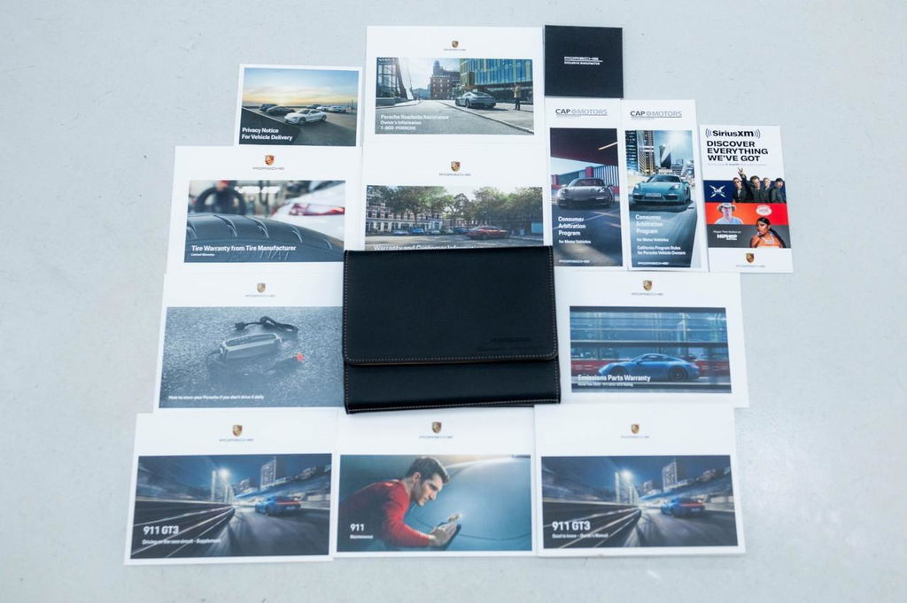 Porsche 992 GT3 Touring