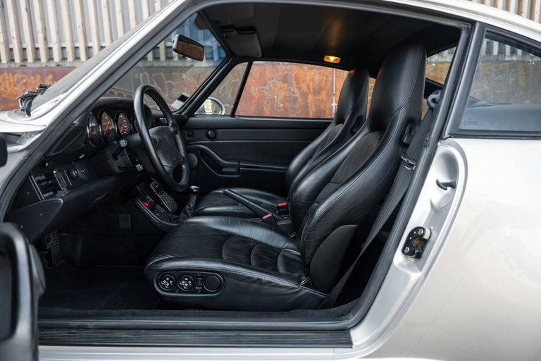 Porsche 993 Carrera 4S