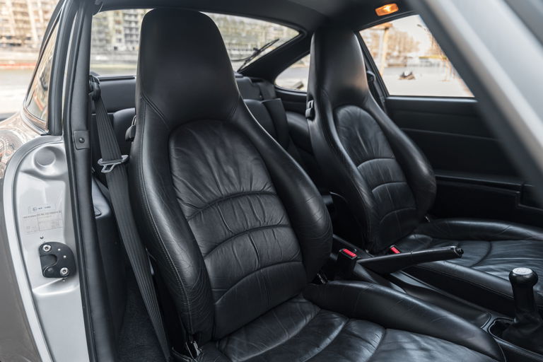 Porsche 993 Carrera 4S