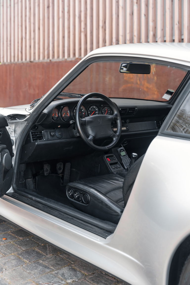 Porsche 993 Carrera 4S
