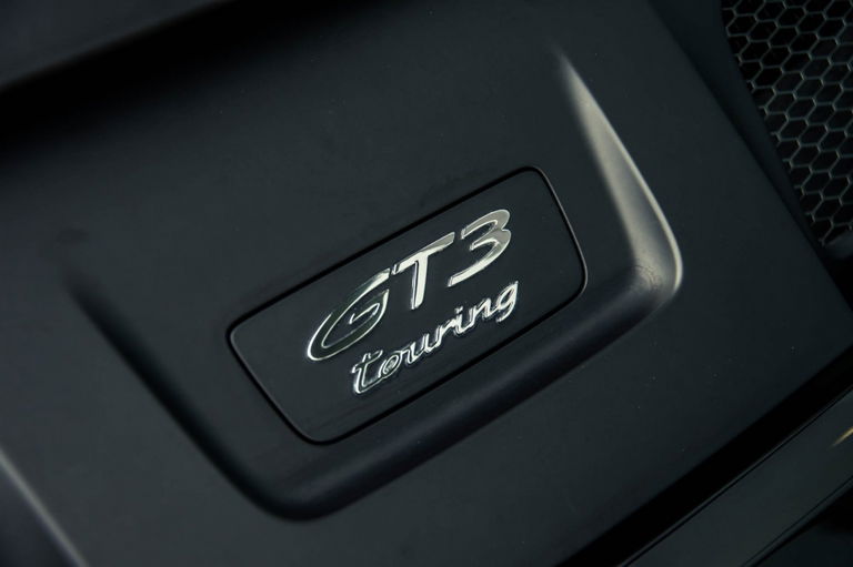 Porsche 992 GT3 Touring