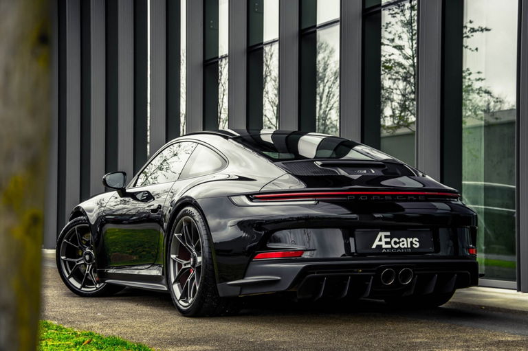 Porsche 992 GT3 Touring