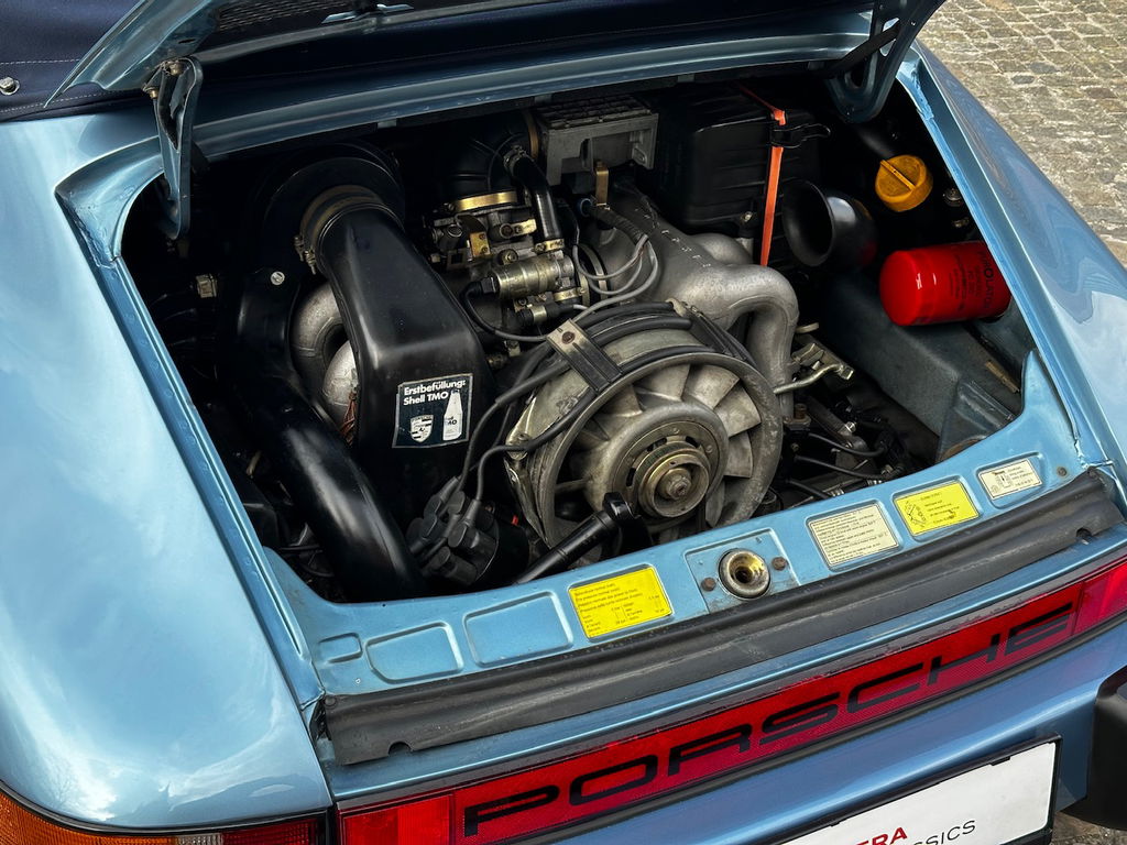 Porsche 911 Carrera 3.2