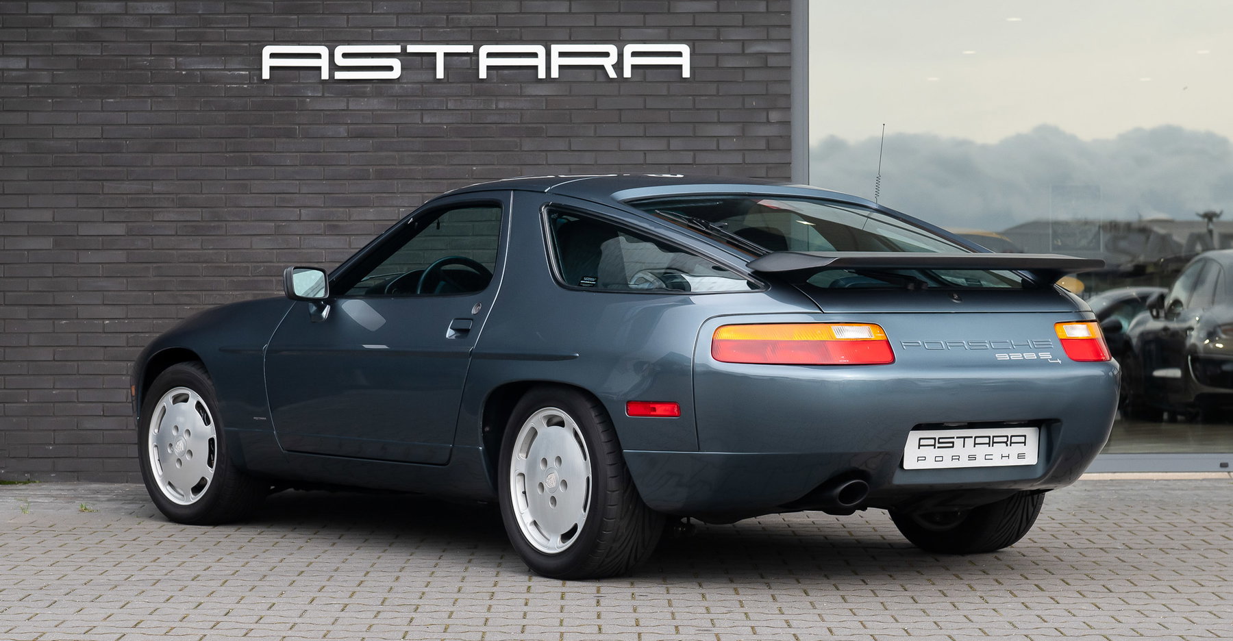 Porsche 928 S4 1987 - elferspot.com - Marketplace for Porsche