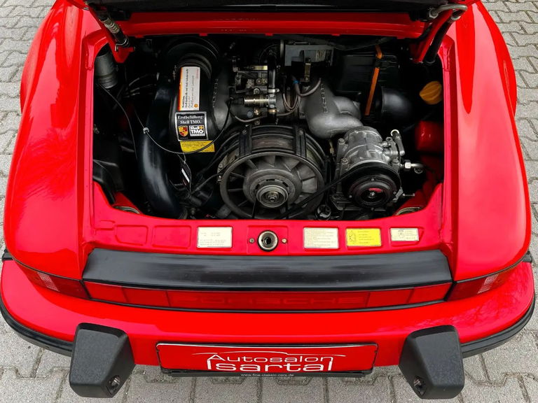 Porsche 911 Carrera 3.2 (US)