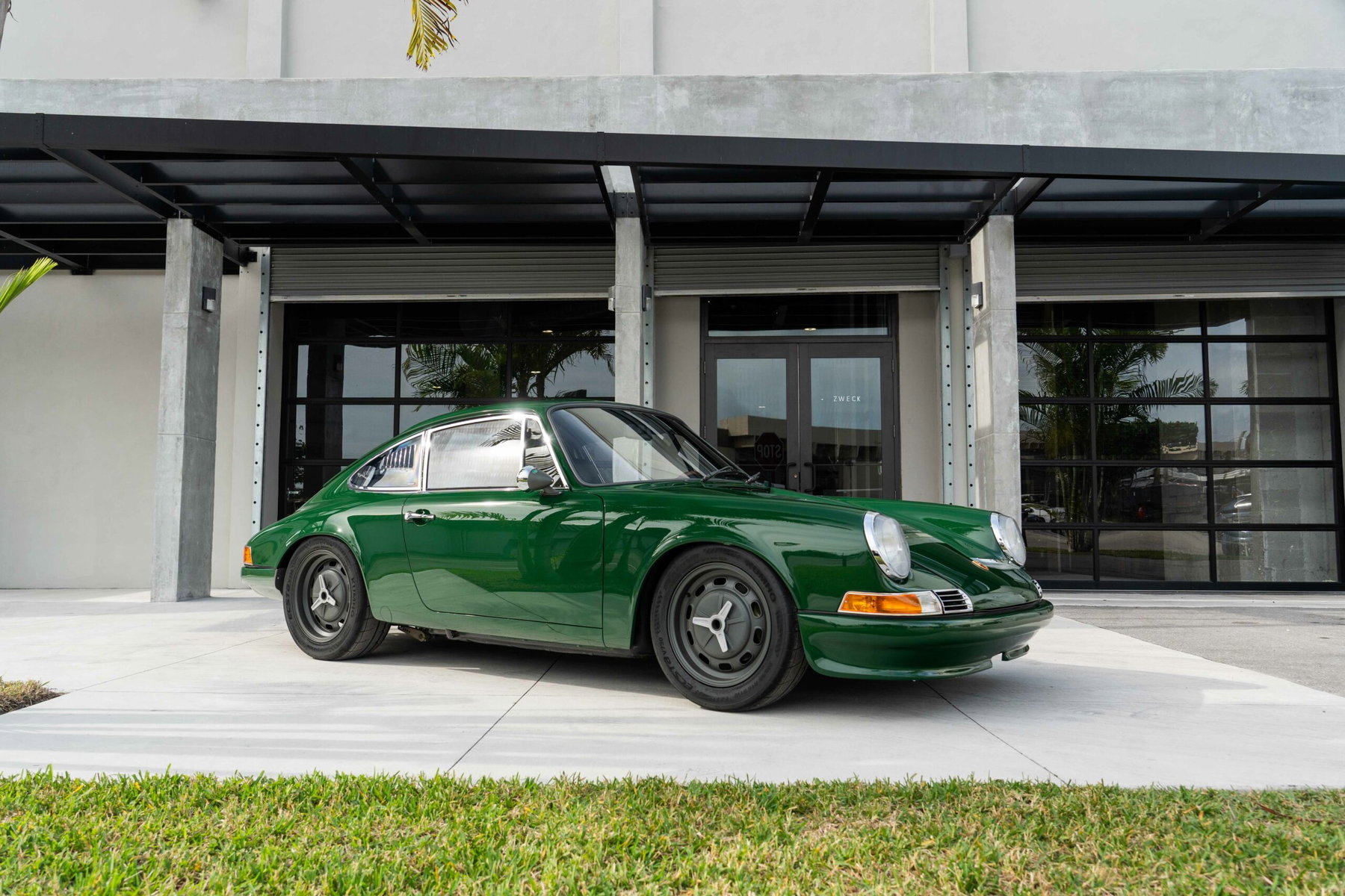 Porsche 911 Modified 1970 - elferspot.com - Marketplace for