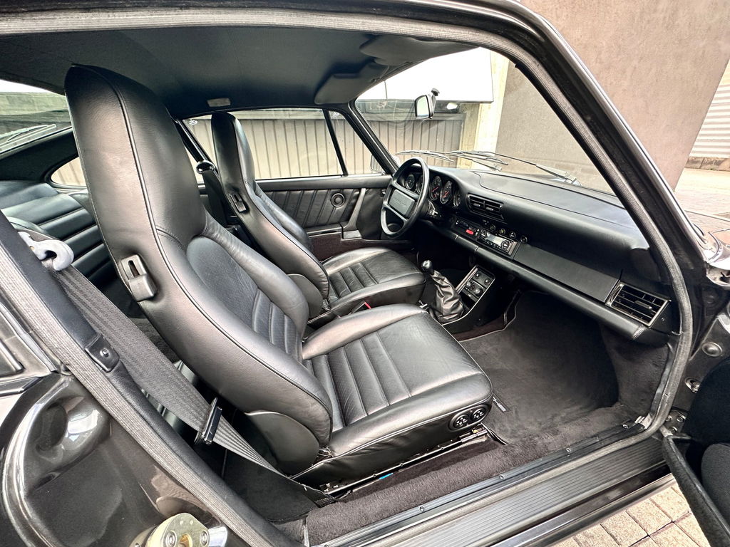 Porsche 911 Turbo 3.3