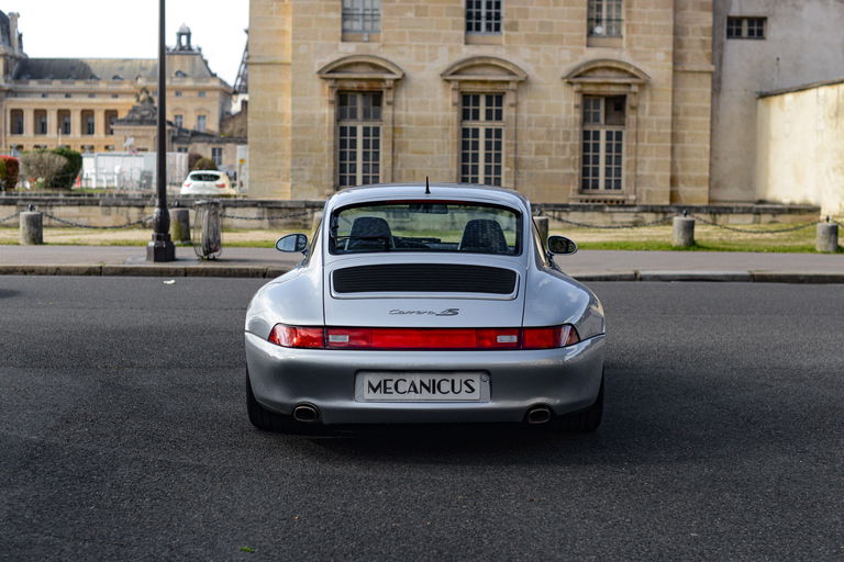 Porsche 993 Carrera 4S
