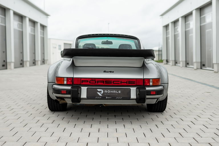 Porsche 911 Turbo 3.3