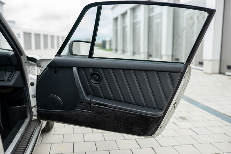 Porsche 911 Turbo 3.3