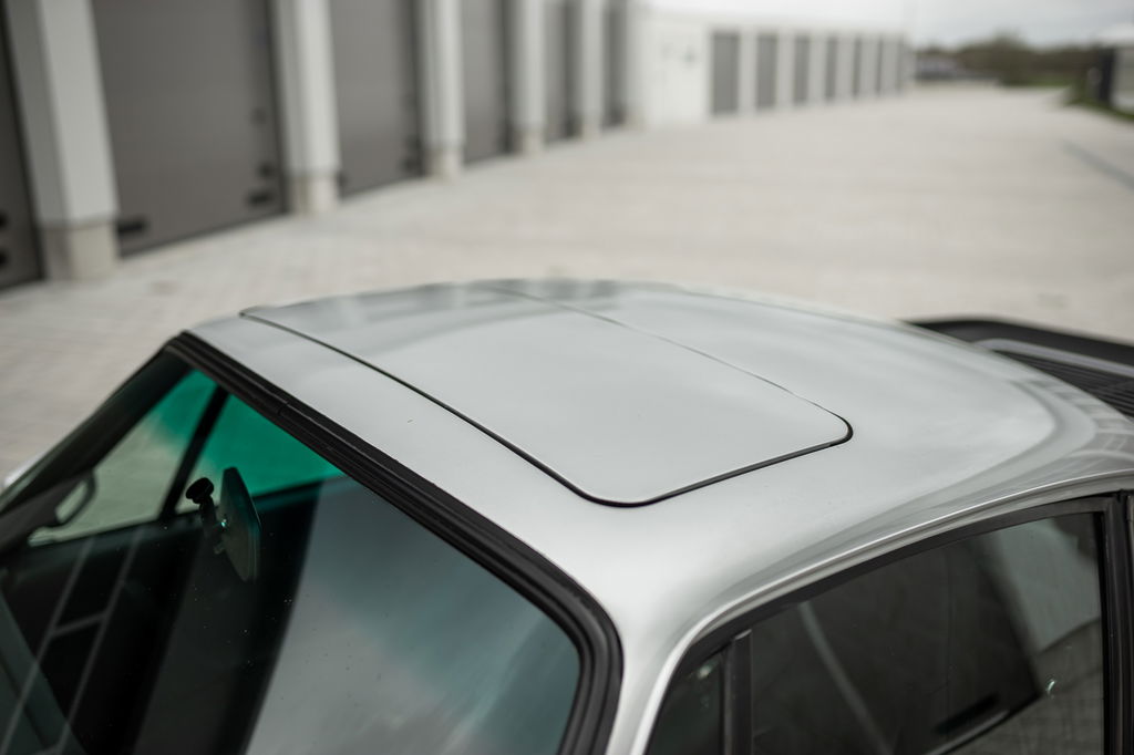 Porsche 911 Turbo 3.3