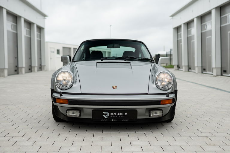Porsche 911 Turbo 3.3