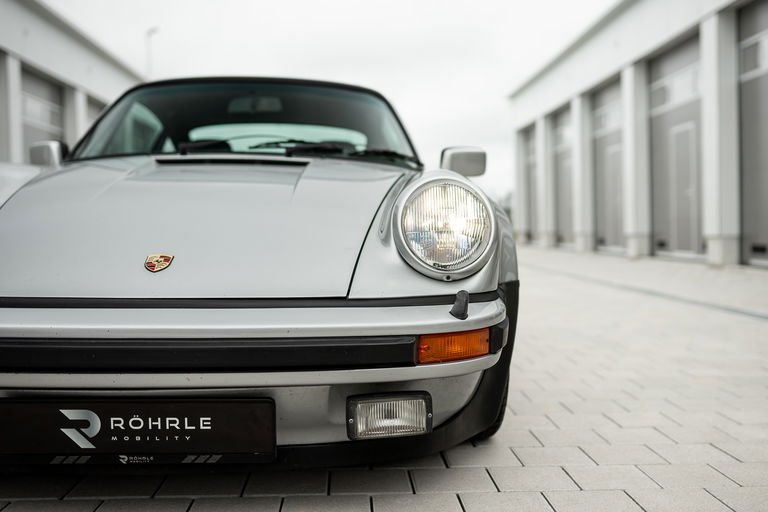 Porsche 911 Turbo 3.3