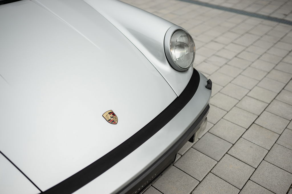 Porsche 911 Turbo 3.3