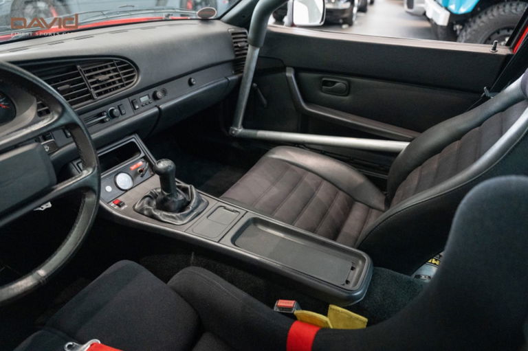 Porsche 944 Turbo Cup