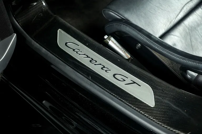Porsche Carrera GT
