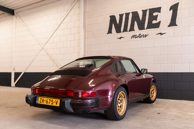 Porsche 911 Carrera 3.2