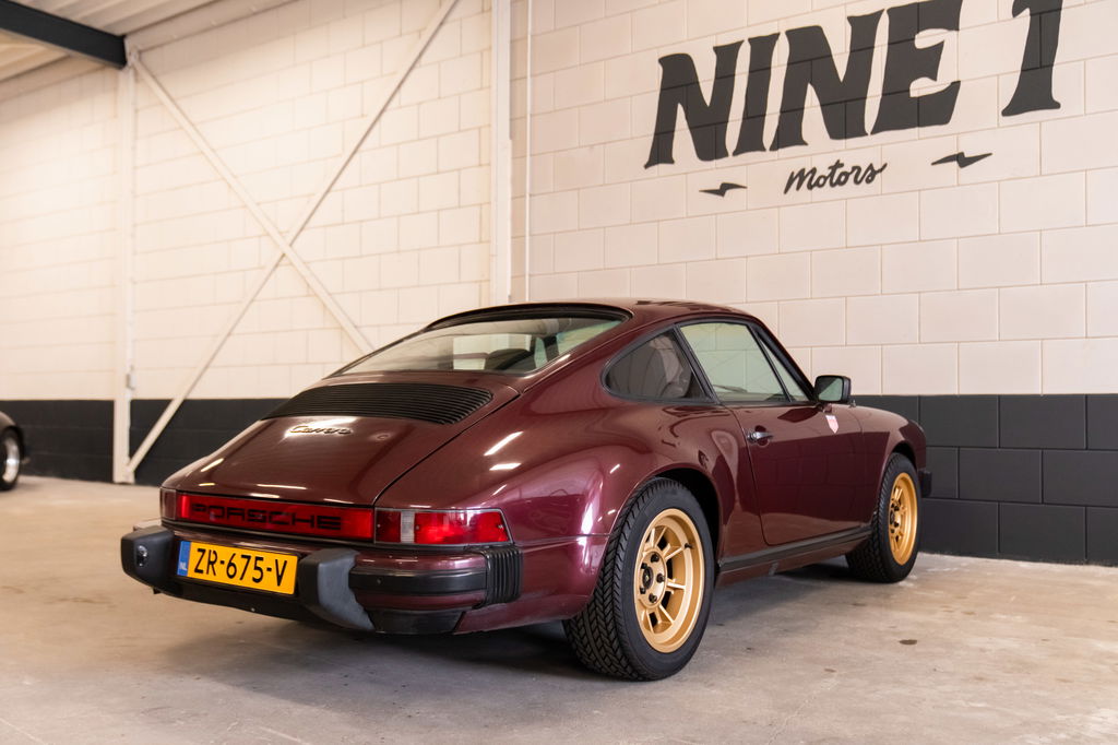 Porsche 911 Carrera 3.2